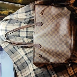 Louis Vuitton Damier Ebone MM Neverfull